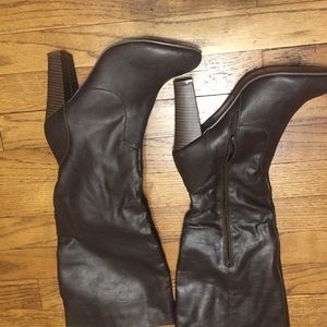 New brown high boots